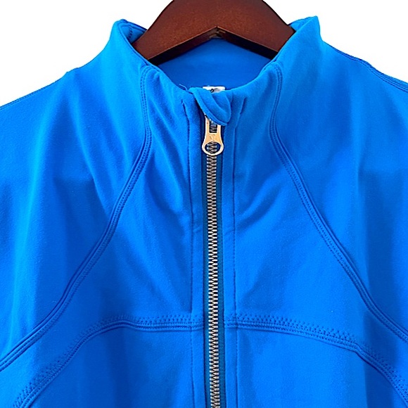 LULULEMON Jacket w. Mesh Details, EUC - Size 12 - Picture 3 of 6